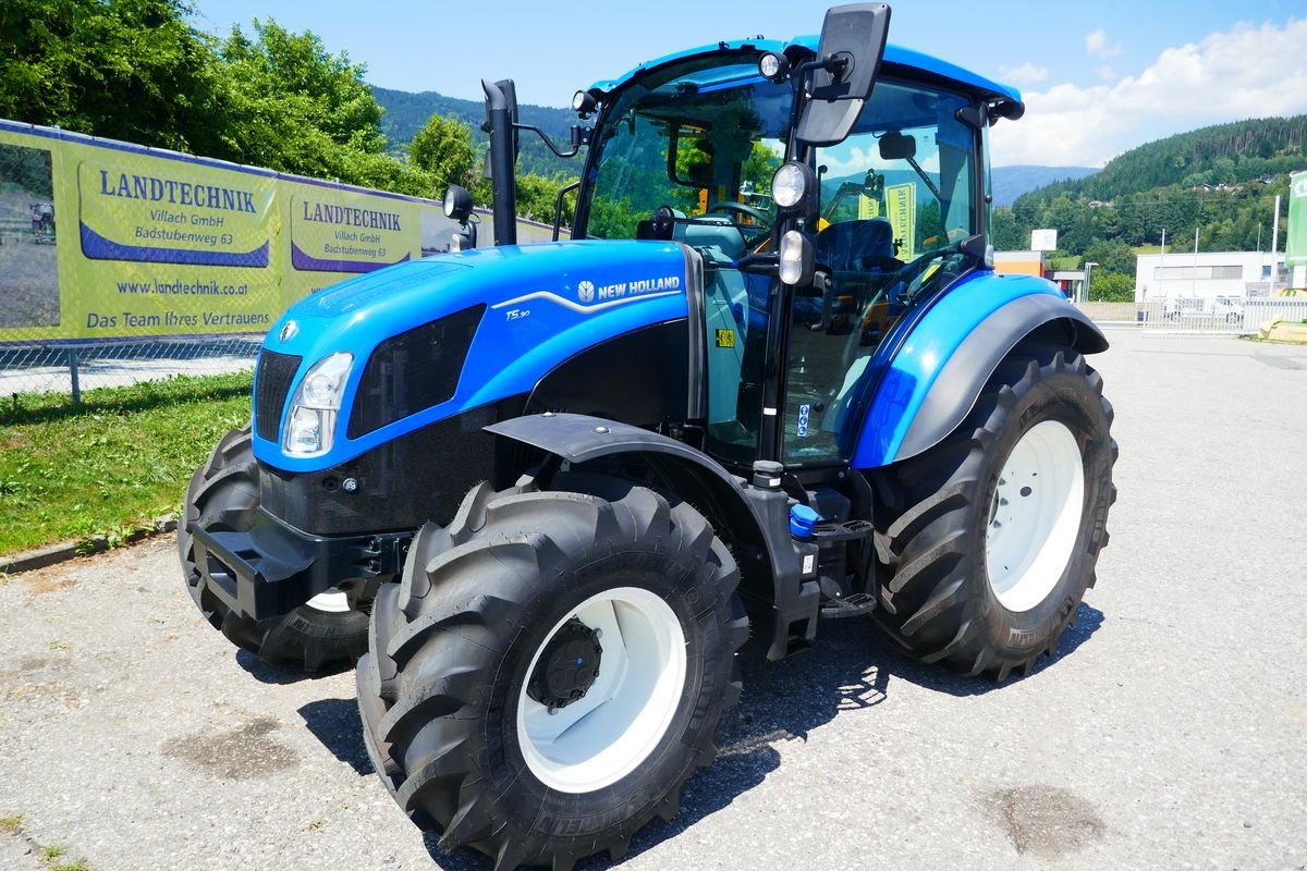 Traktor of the type New Holland T5.90 DC, Gebrauchtmaschine in Villach (Picture 1)