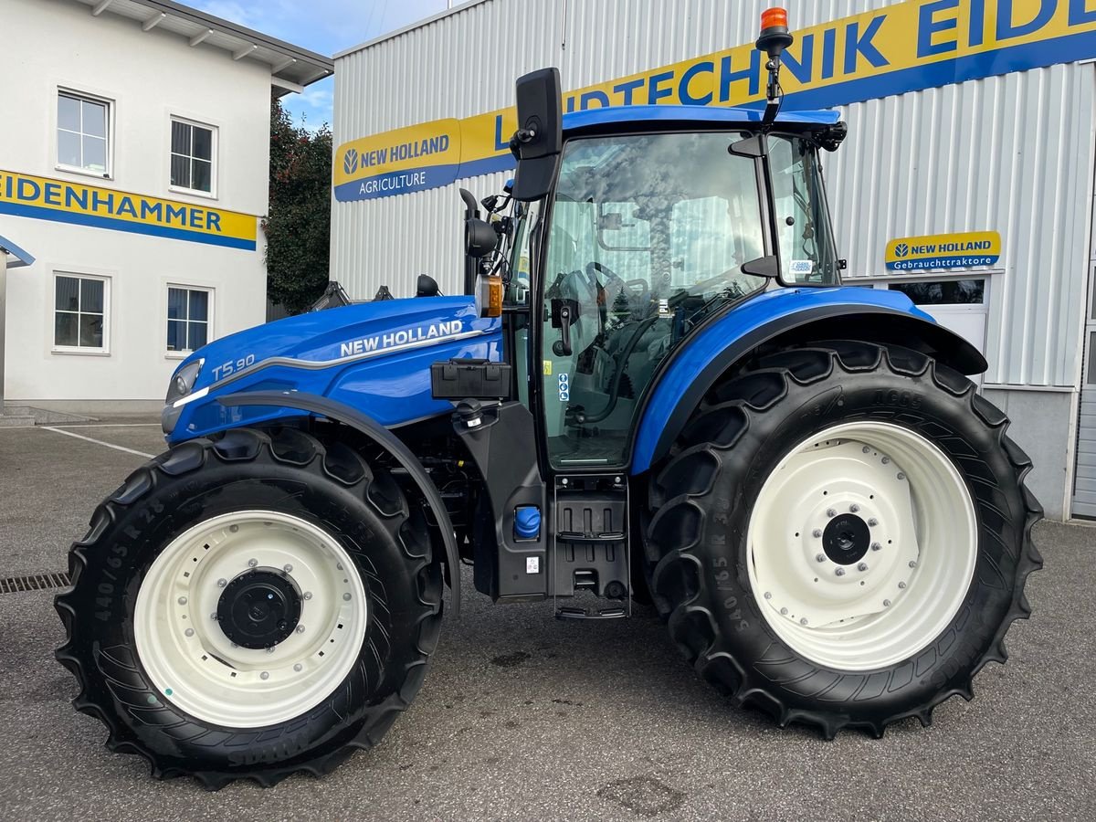 Traktor του τύπου New Holland T5.90 Dual Command NEW, Neumaschine σε Burgkirchen (Φωτογραφία 2)