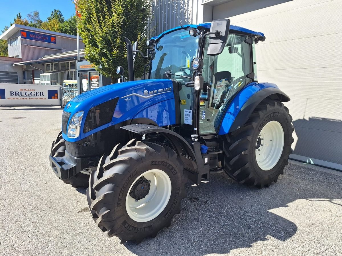 Traktor типа New Holland T5.90 Dual Command, Neumaschine в Burgkirchen (Фотография 1)