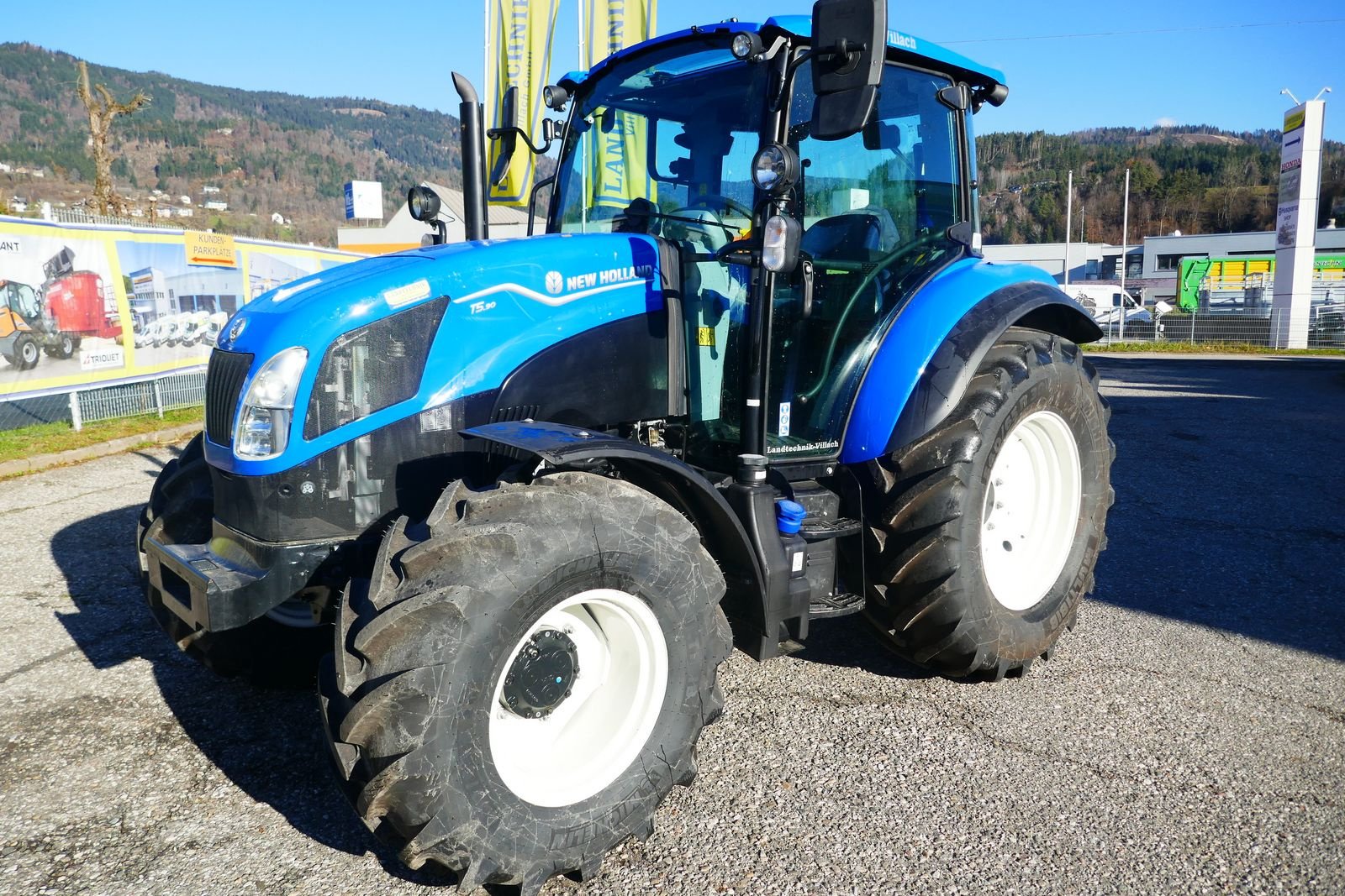 Traktor des Typs New Holland T5.90 Dual Command, Neumaschine in Villach (Bild 2)