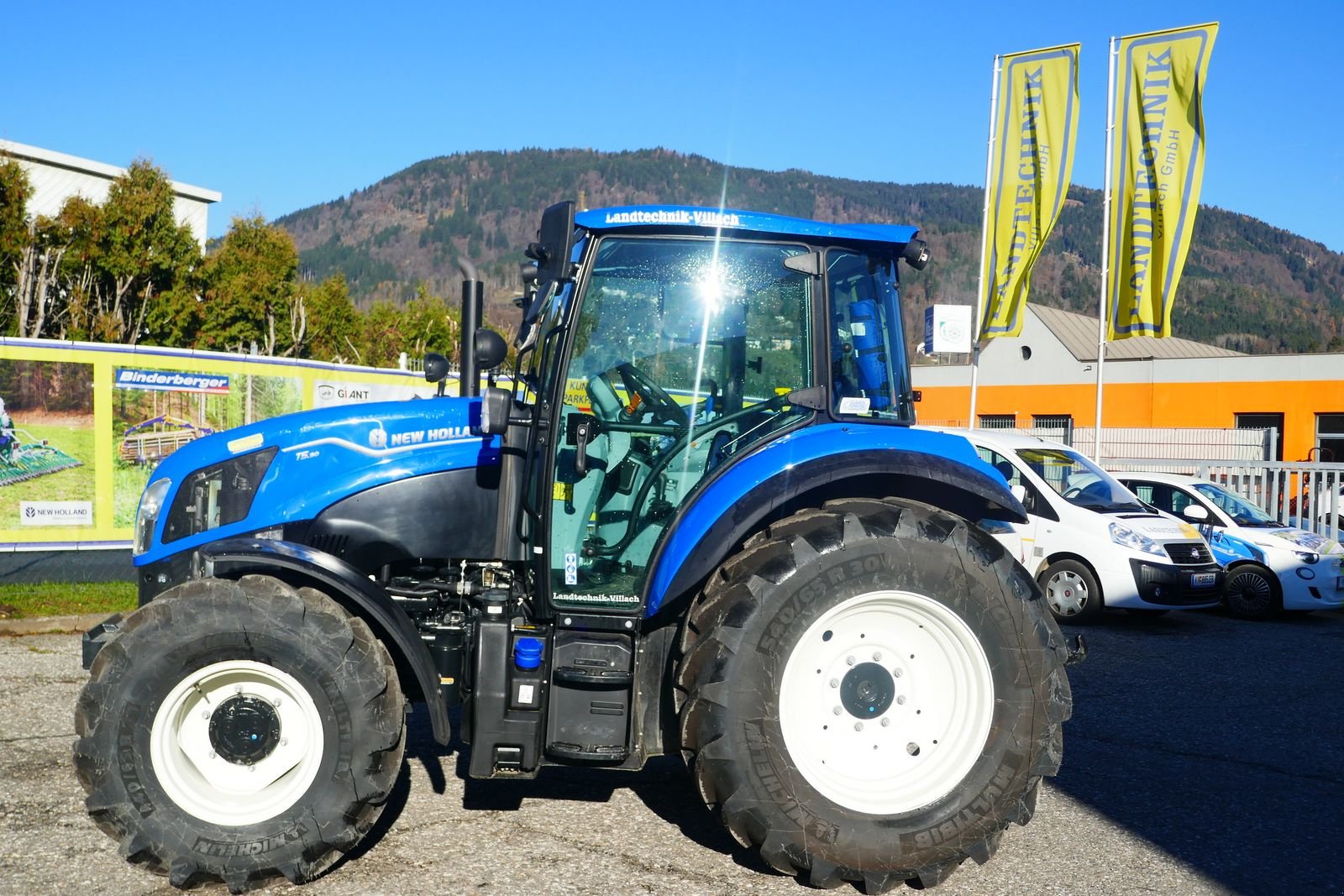 Traktor des Typs New Holland T5.90 Dual Command, Neumaschine in Villach (Bild 11)