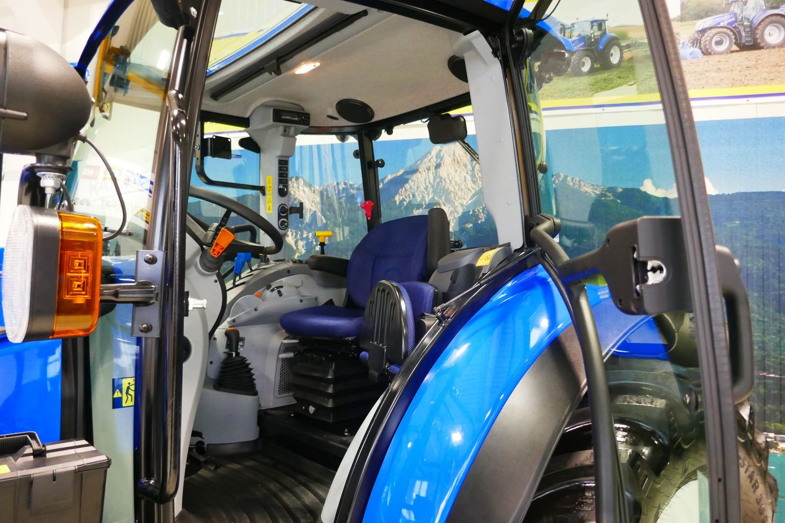 Traktor типа New Holland T5.90 Dual Command, Gebrauchtmaschine в Villach (Фотография 10)