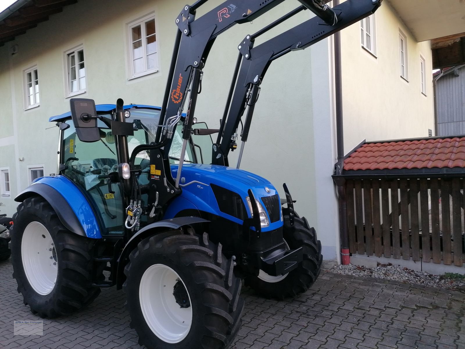 Traktor typu New Holland T5.90 Powershuttle, Neumaschine w Obing (Zdjęcie 2)