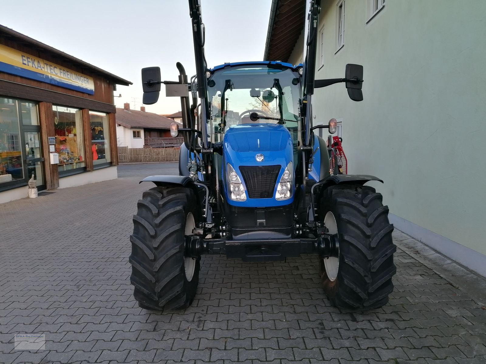 Traktor του τύπου New Holland T5.90 Powershuttle, Neumaschine σε Obing (Φωτογραφία 3)