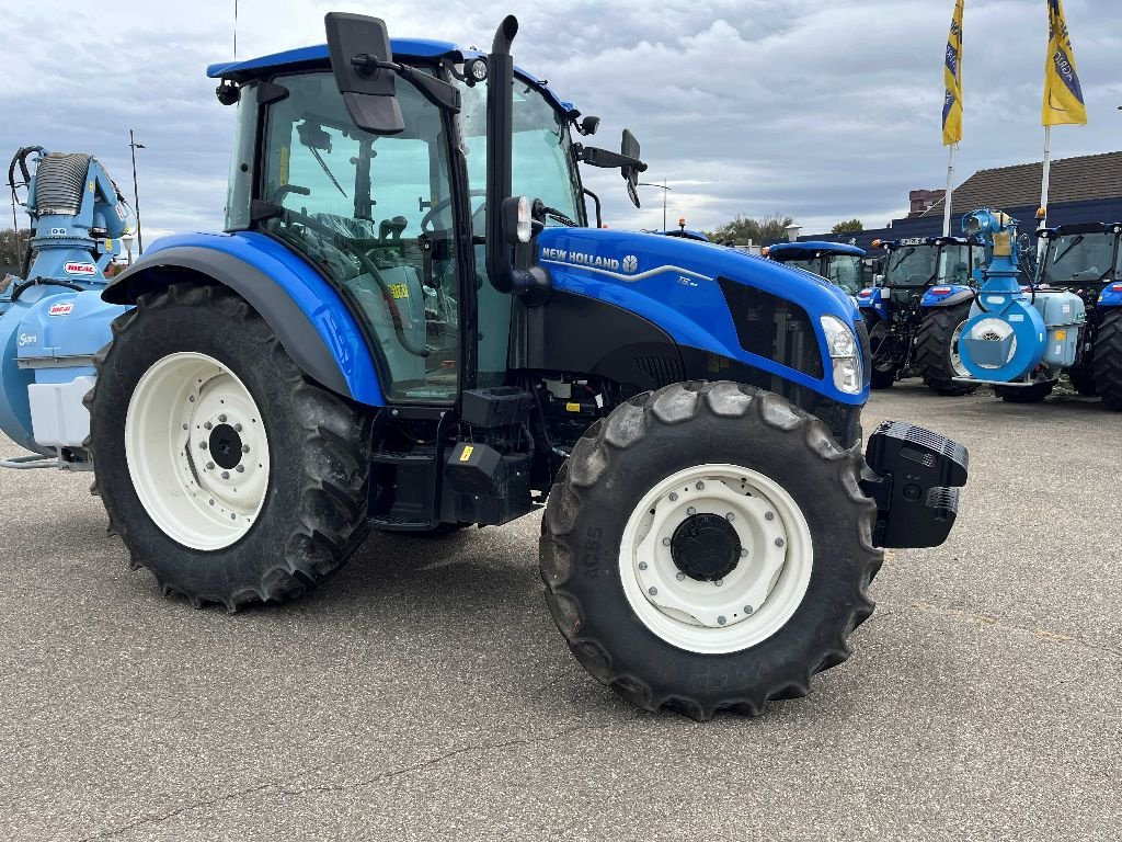 Traktor Türe ait New Holland T5.90 PS, Gebrauchtmaschine içinde OSTHEIM (resim 3)