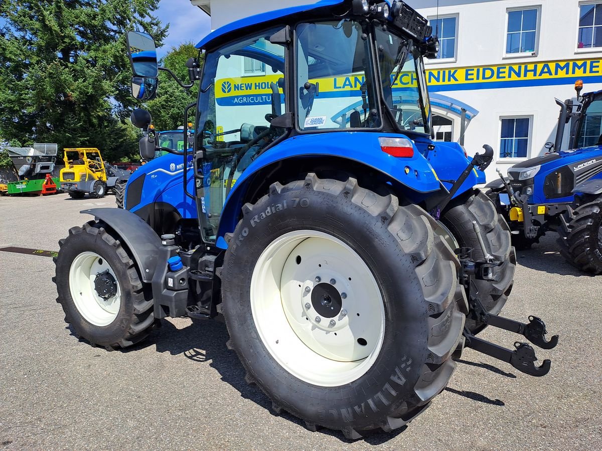 Traktor del tipo New Holland T5.90, Neumaschine en Burgkirchen (Imagen 4)