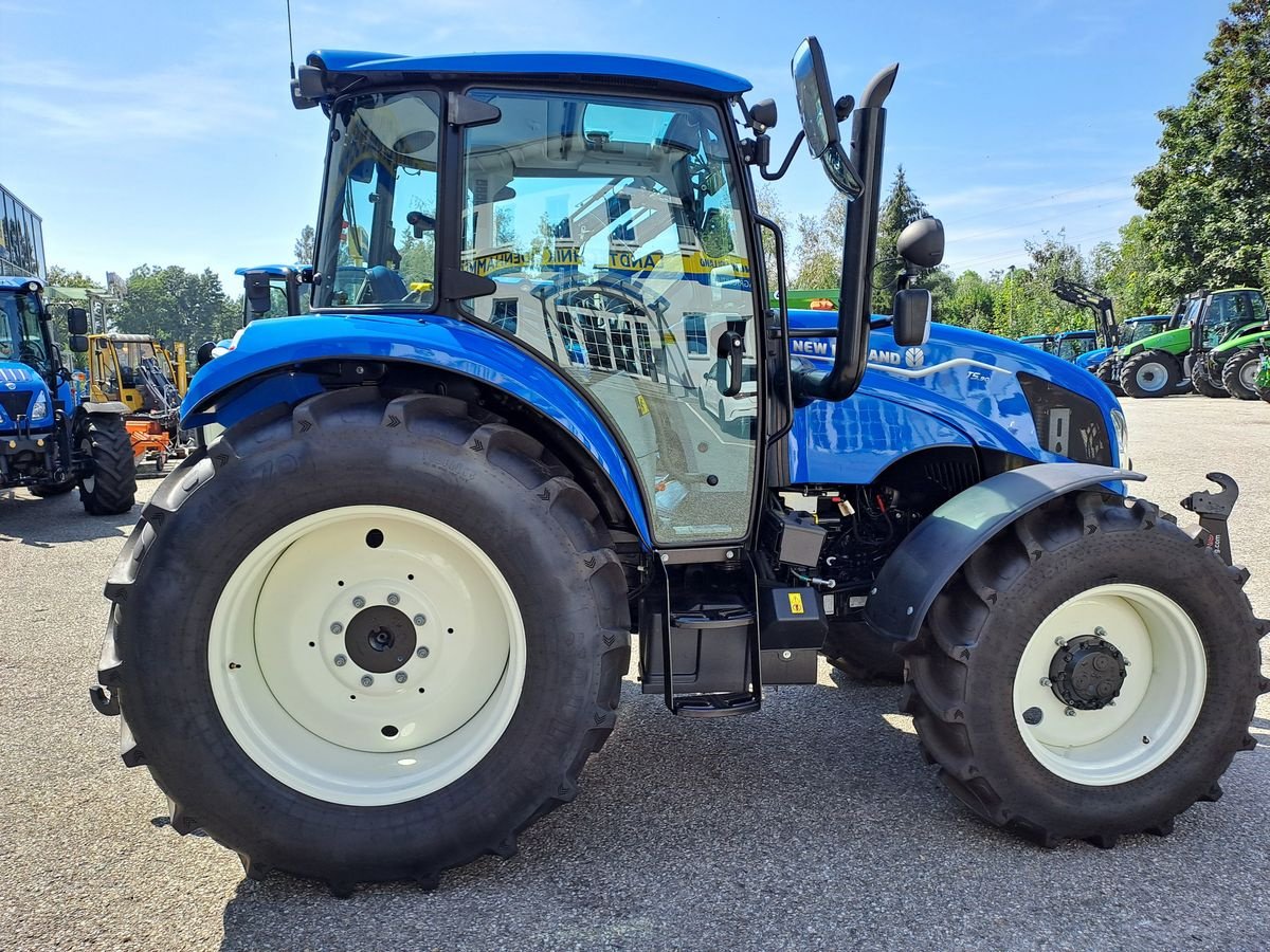 Traktor του τύπου New Holland T5.90, Neumaschine σε Burgkirchen (Φωτογραφία 9)