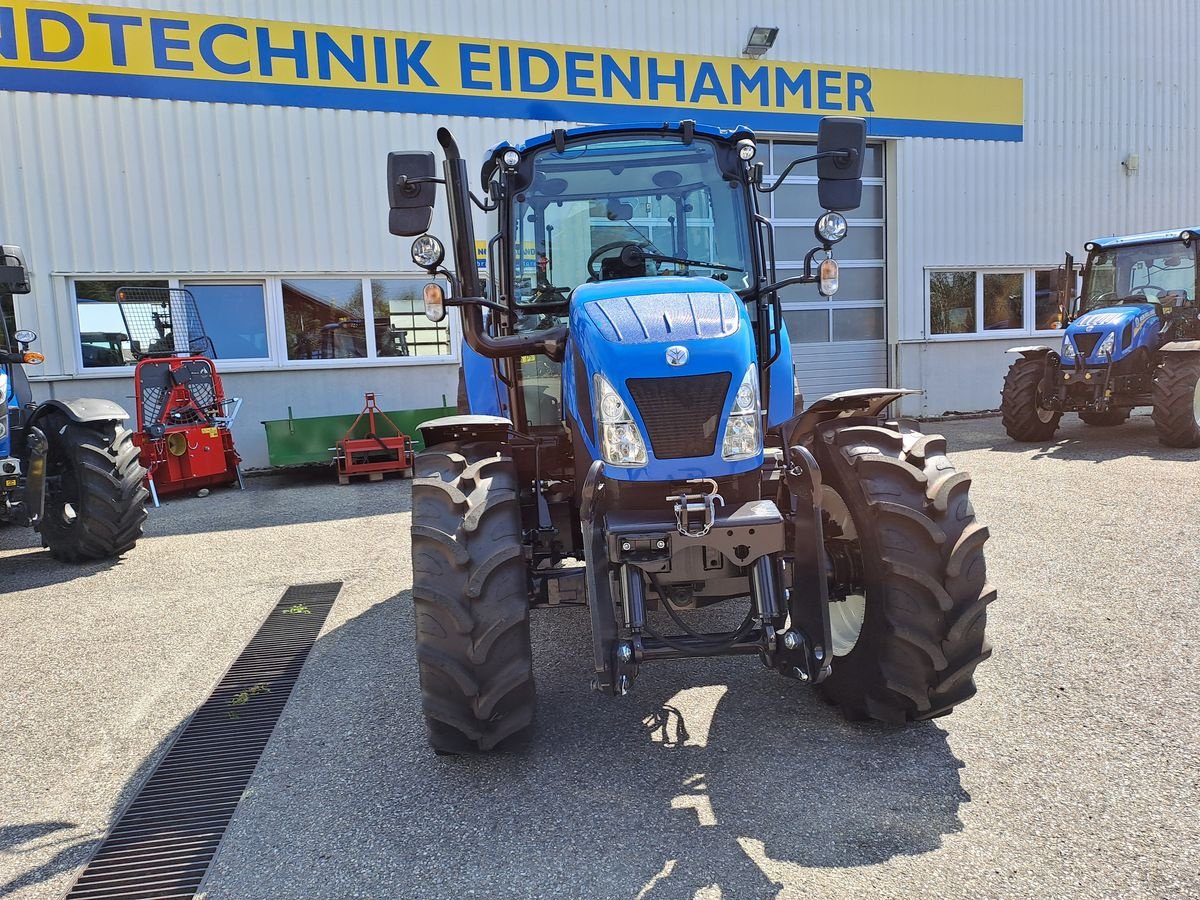 Traktor Türe ait New Holland T5.90, Neumaschine içinde Burgkirchen (resim 11)