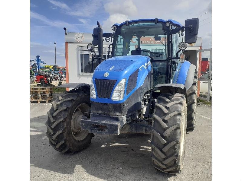 Traktor van het type New Holland T5.90, Gebrauchtmaschine in HERLIN LE SEC (Foto 3)