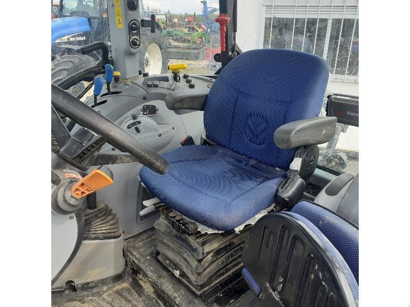 Traktor des Typs New Holland T5.90, Gebrauchtmaschine in HERLIN LE SEC (Bild 7)