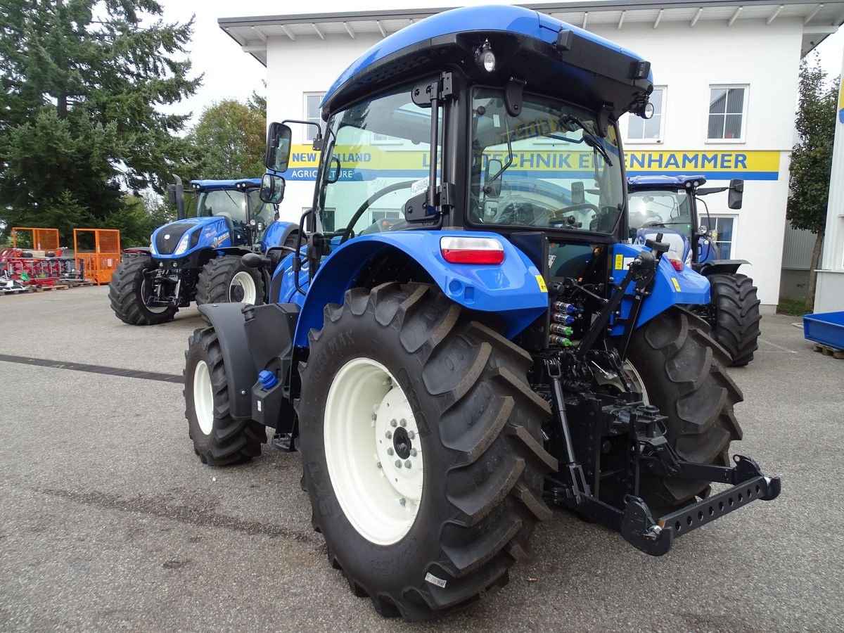 Traktor of the type New Holland T5.90S, Neumaschine in Burgkirchen (Picture 3)