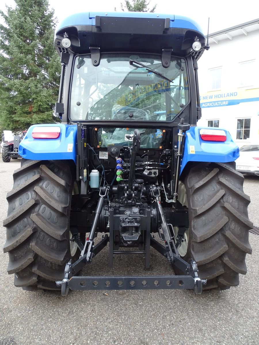 Traktor of the type New Holland T5.90S, Neumaschine in Burgkirchen (Picture 4)