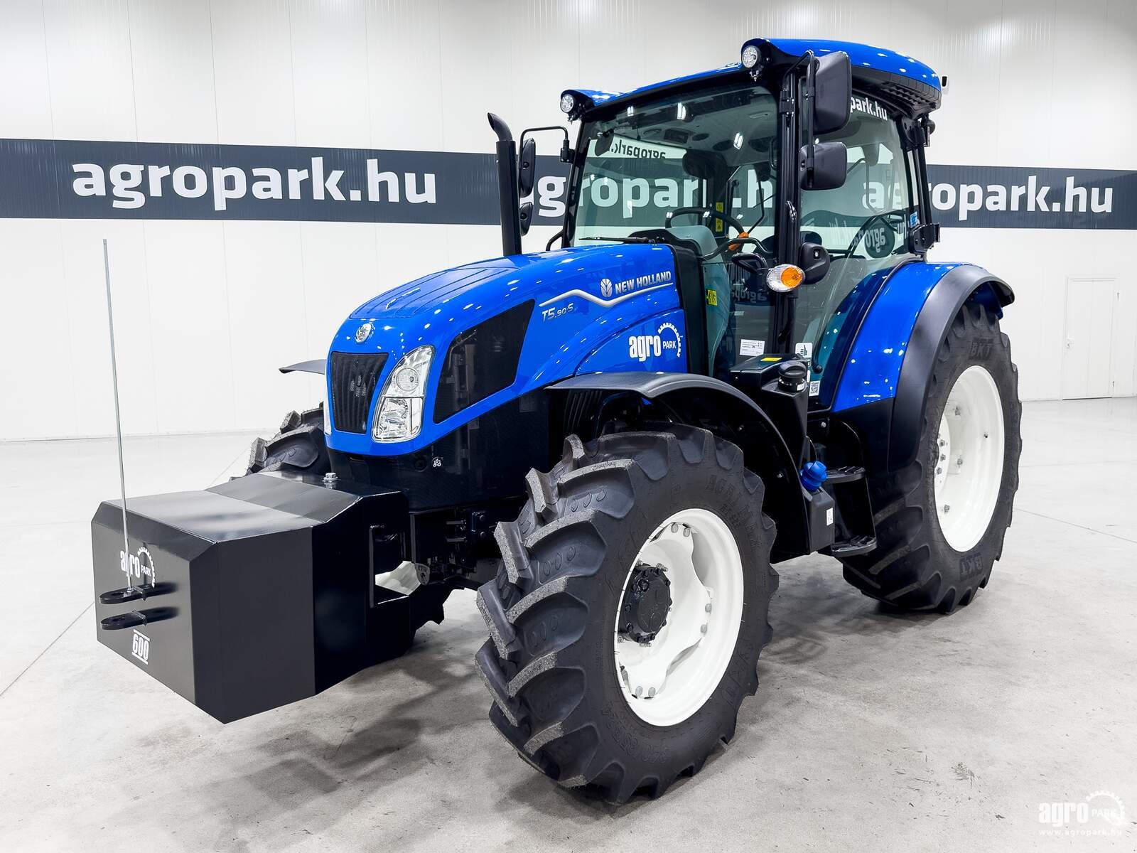 Traktor Türe ait New Holland T5.90S, Gebrauchtmaschine içinde Csengele (resim 1)