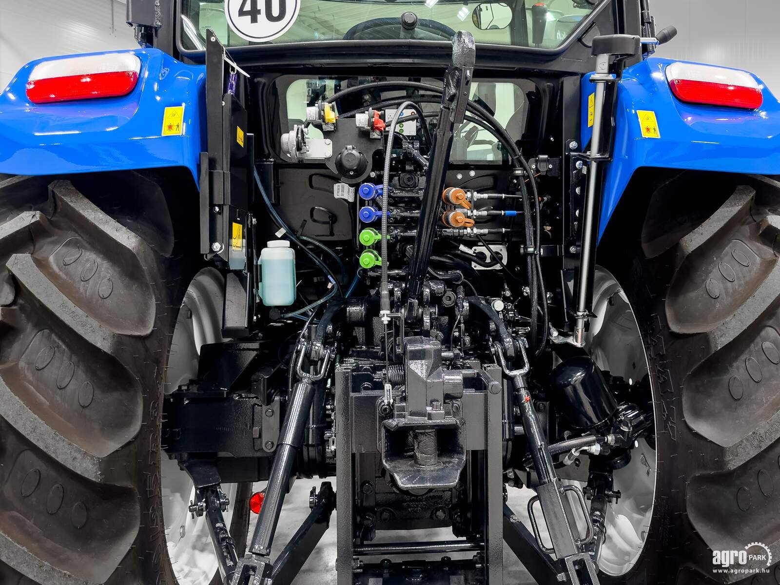 Traktor Türe ait New Holland T5.90S, Gebrauchtmaschine içinde Csengele (resim 7)