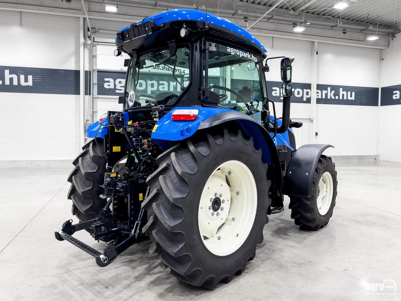 Traktor Türe ait New Holland T5.90S, Gebrauchtmaschine içinde Csengele (resim 3)