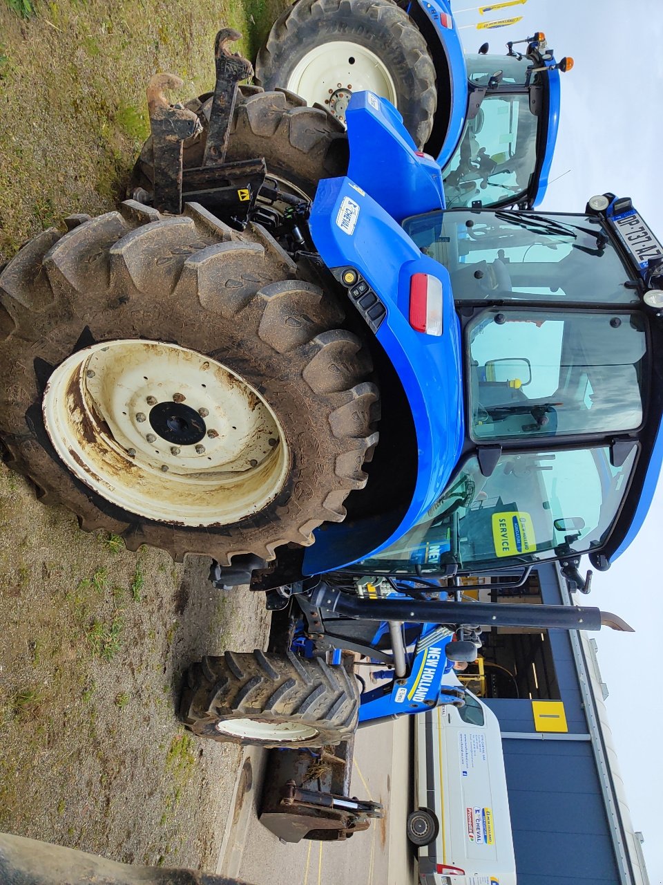 Traktor of the type New Holland T5.95 DC, Gebrauchtmaschine in Eton (Picture 3)