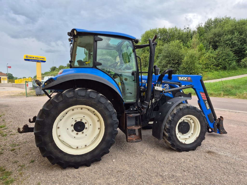 Traktor typu New Holland T5.95, Gebrauchtmaschine v MANDRES-SUR-VAIR (Obrázek 3)