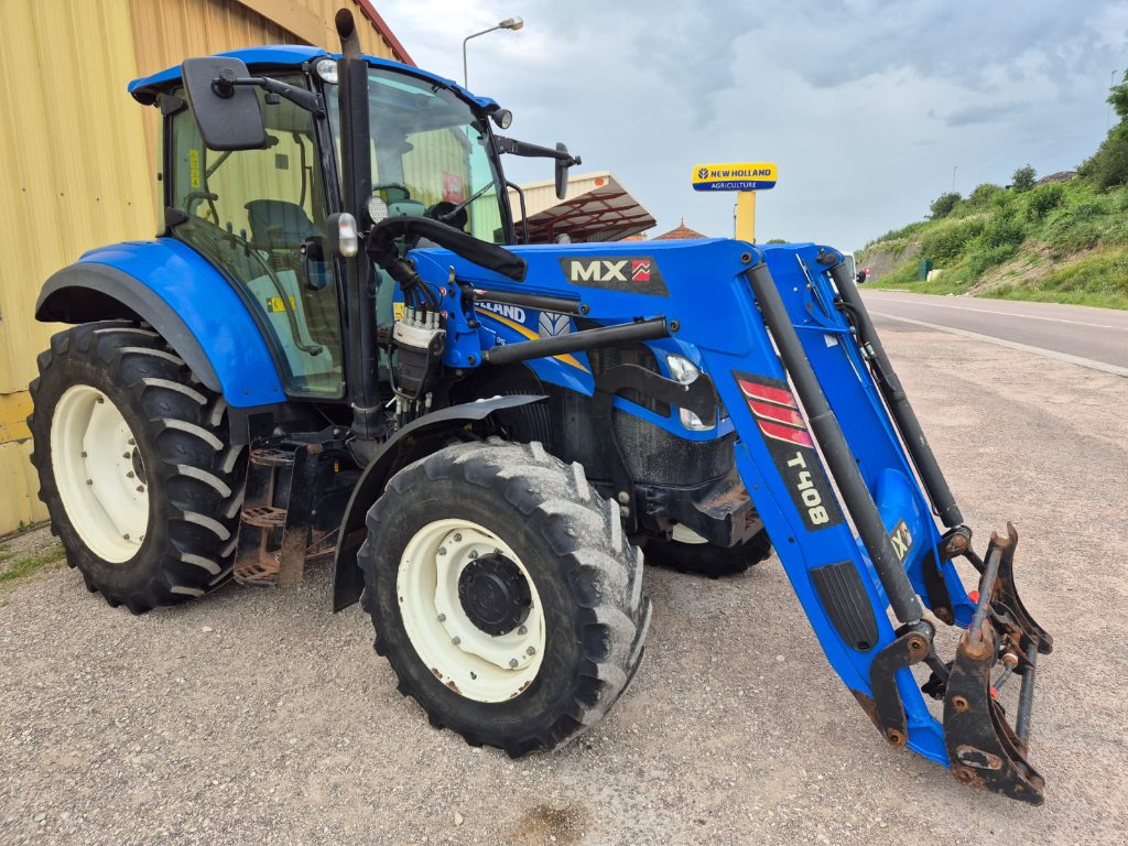 Traktor Türe ait New Holland T5.95, Gebrauchtmaschine içinde MANDRES-SUR-VAIR (resim 2)