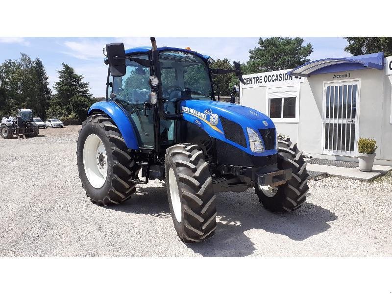 Traktor of the type New Holland T5.95, Gebrauchtmaschine in BRAY en Val (Picture 1)
