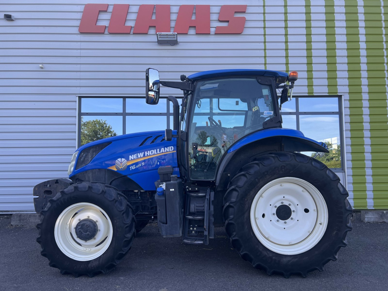 Traktor от тип New Holland T6-125 S, Gebrauchtmaschine в Issoire (Снимка 7)