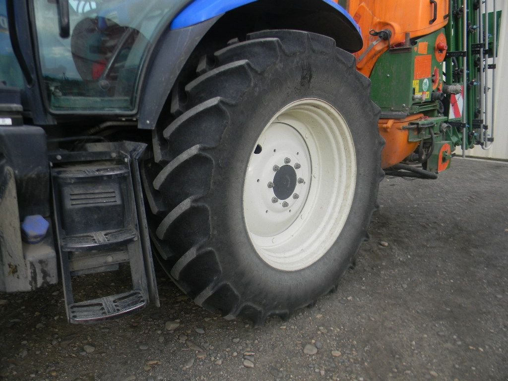 Traktor του τύπου New Holland T6 140, Gebrauchtmaschine σε ENNEZAT (Φωτογραφία 4)