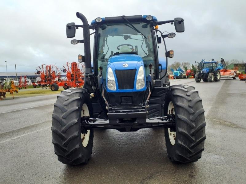 Traktor типа New Holland T6-140E, Gebrauchtmaschine в ANTIGNY (Фотография 3)