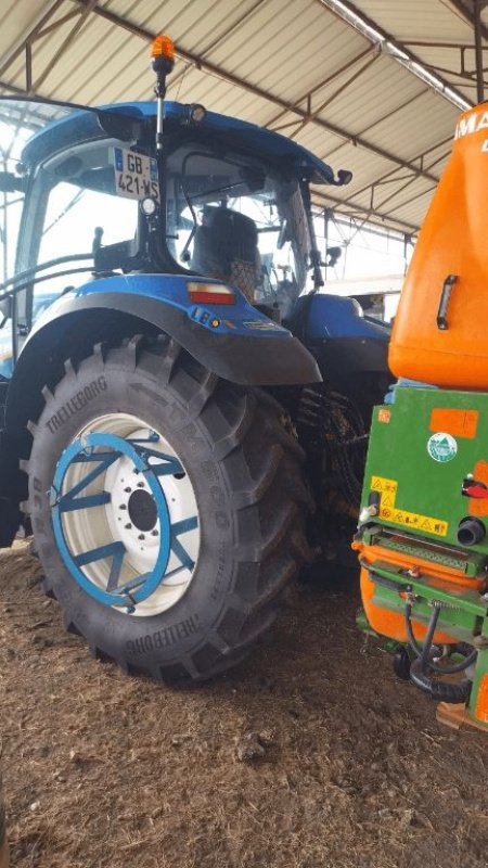 Traktor от тип New Holland T6 145, Gebrauchtmaschine в ENNEZAT (Снимка 7)