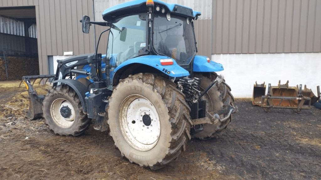 Traktor a típus New Holland T6 145, Gebrauchtmaschine ekkor: ENNEZAT (Kép 4)