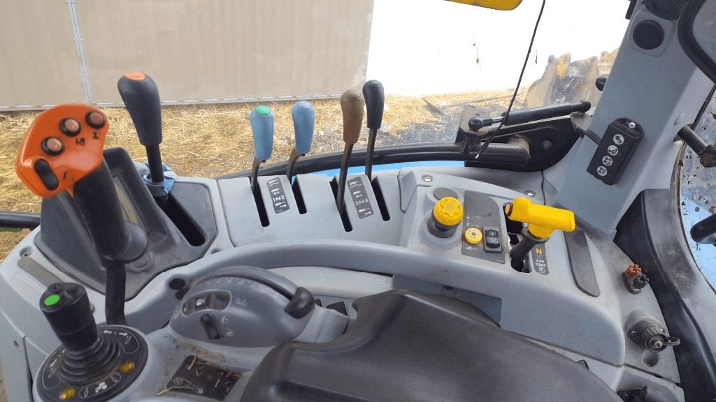 Traktor a típus New Holland T6 145, Gebrauchtmaschine ekkor: ENNEZAT (Kép 6)