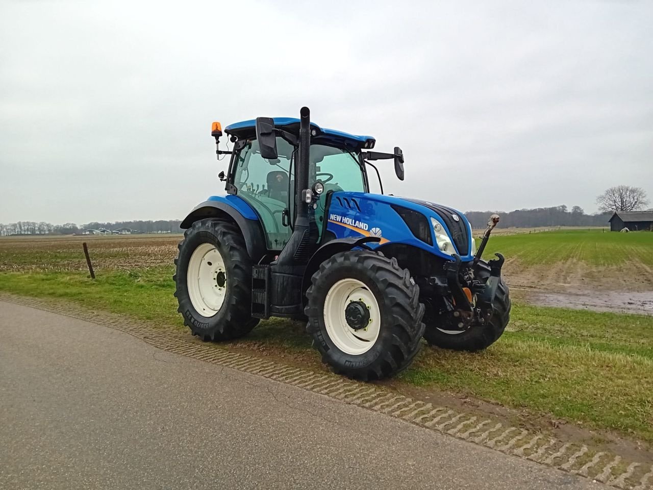 Traktor du type New Holland T6 .145, Gebrauchtmaschine en Dalfsen (Photo 10)