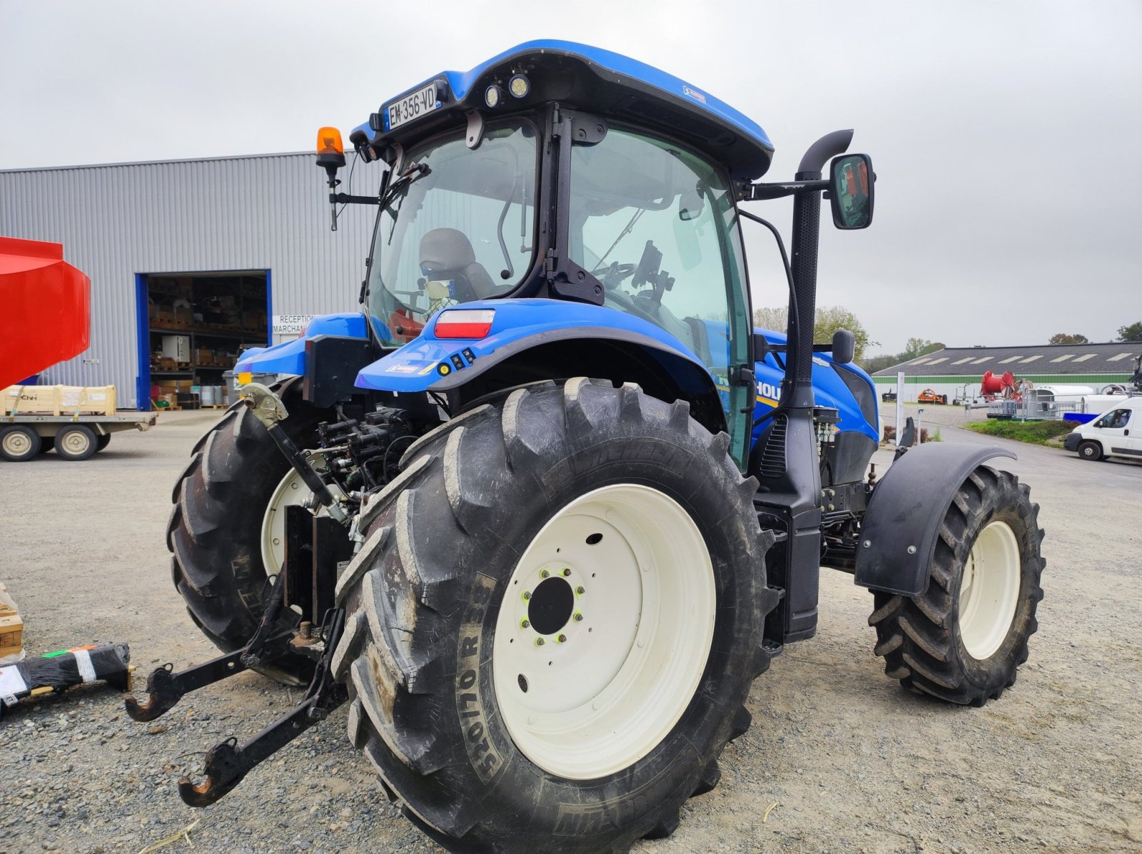 Traktor Türe ait New Holland T6 155 AC, Gebrauchtmaschine içinde Le Horps (resim 4)