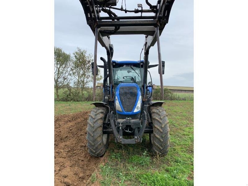 Traktor typu New Holland T6-155AC, Gebrauchtmaschine w ANTIGNY (Zdjęcie 7)