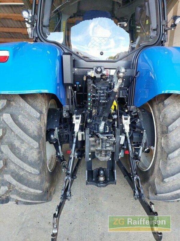 Traktor des Typs New Holland T6 180 DC, Gebrauchtmaschine in Waldshut-Tiengen (Bild 3)