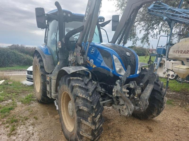 Traktor typu New Holland T6-180E, Gebrauchtmaschine v CHAUMONT (Obrázok 1)