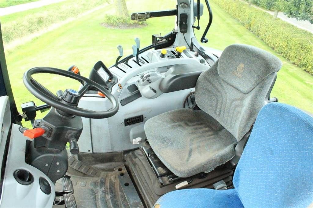 Traktor of the type New Holland T6010 Plus, Gebrauchtmaschine in Bant (Picture 8)