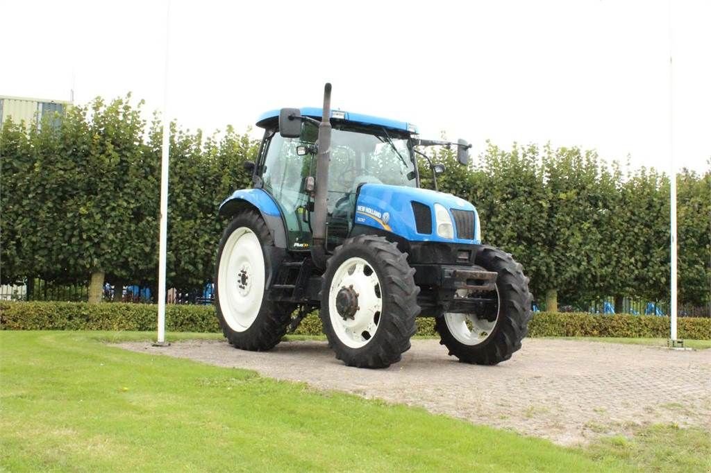 Traktor Türe ait New Holland T6010 Plus, Gebrauchtmaschine içinde Bant (resim 1)