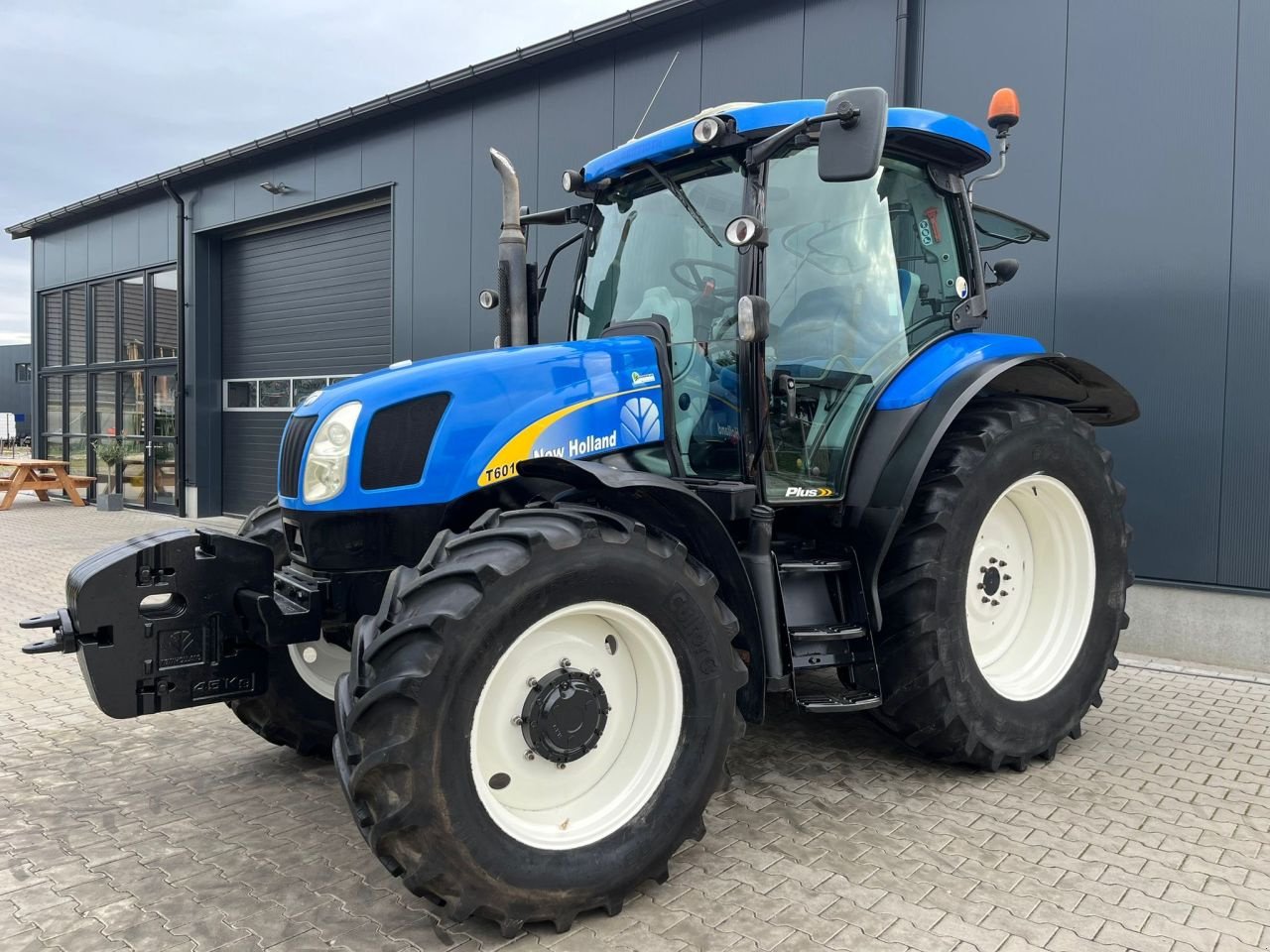 Traktor typu New Holland T6010, Gebrauchtmaschine w Daarle (Zdjęcie 2)