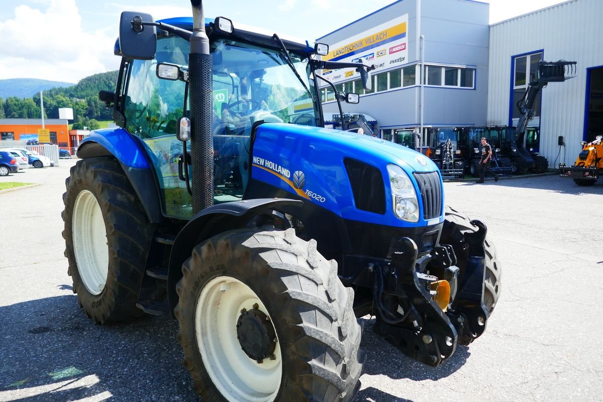 Traktor of the type New Holland T6020 Delta, Gebrauchtmaschine in Villach (Picture 2)