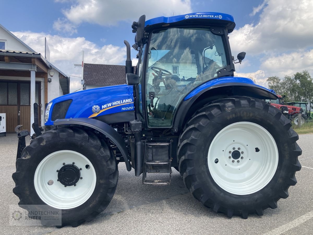 Traktor typu New Holland T6020 Elite, Gebrauchtmaschine w Arnreit (Zdjęcie 3)