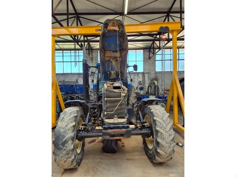 Traktor du type New Holland T6020, Gebrauchtmaschine en CHAUMONT (Photo 1)