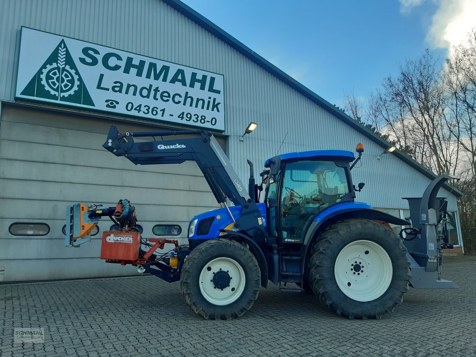 Traktor du type New Holland T6020, Gebrauchtmaschine en Oldenburg in Holstein (Photo 1)