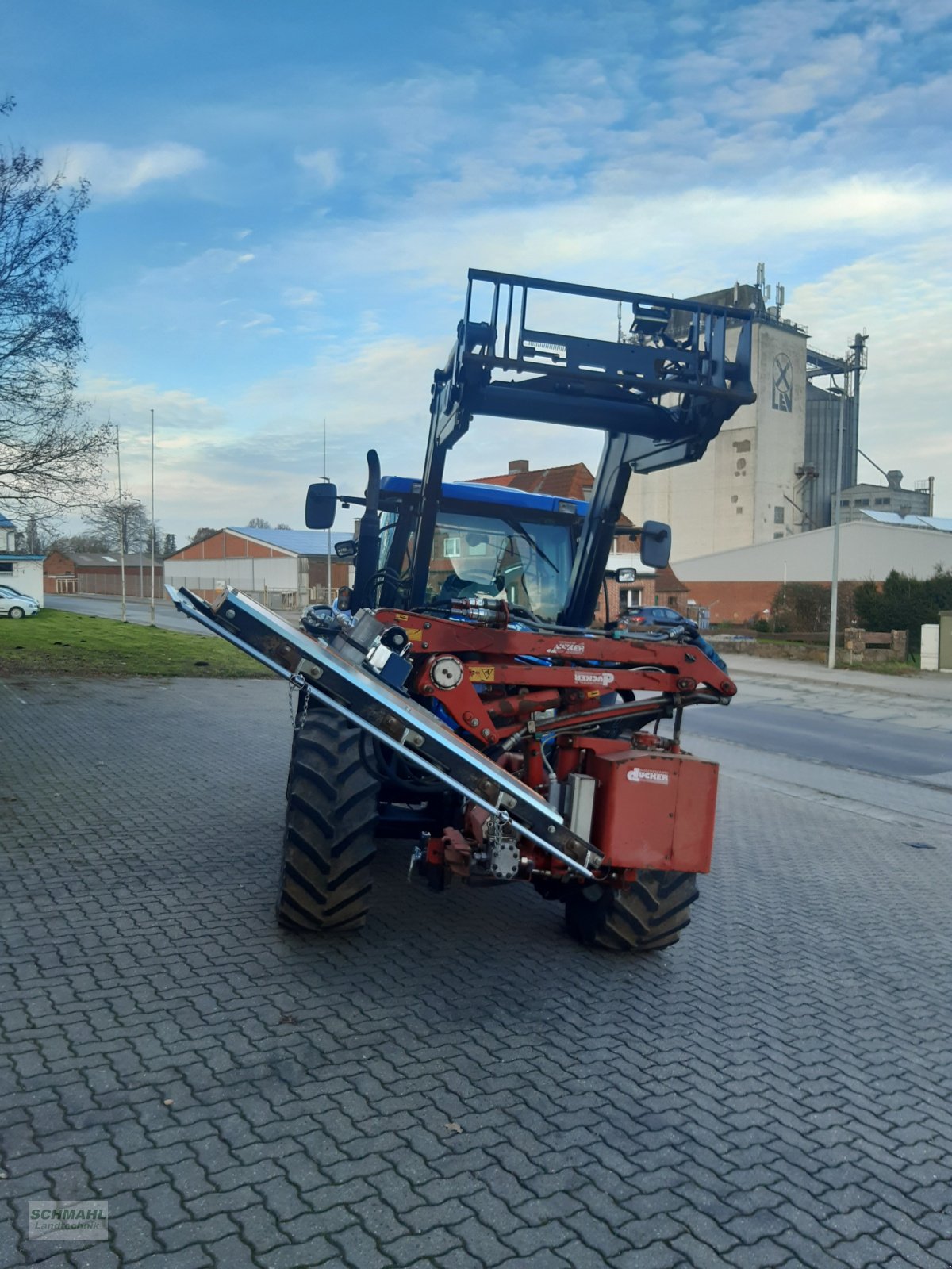 Traktor типа New Holland T6020, Gebrauchtmaschine в Oldenburg in Holstein (Фотография 13)