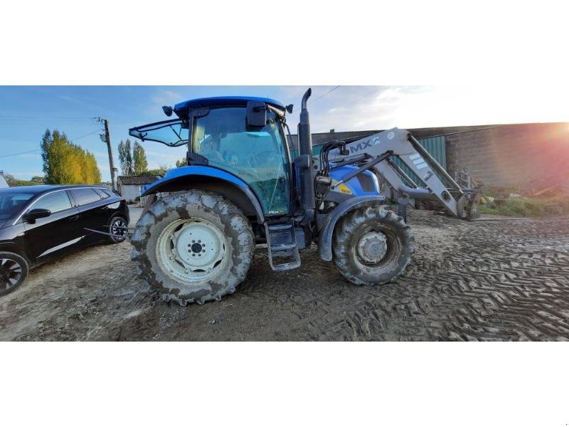 Traktor Türe ait New Holland T6020P, Gebrauchtmaschine içinde ANTIGNY (resim 1)