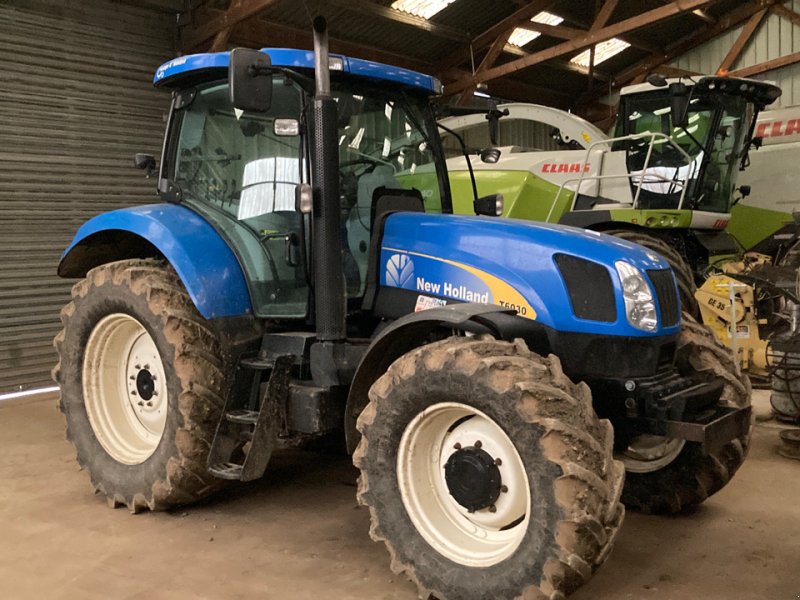 Traktor of the type New Holland T6030, Gebrauchtmaschine in CORMENON (Picture 1)