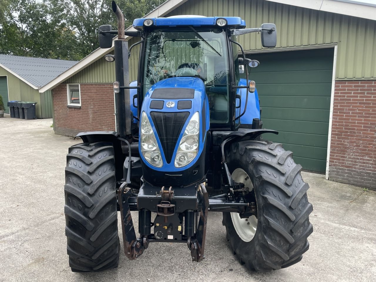 Traktor du type New Holland T6030, Gebrauchtmaschine en Nieuw Roden (Photo 8)