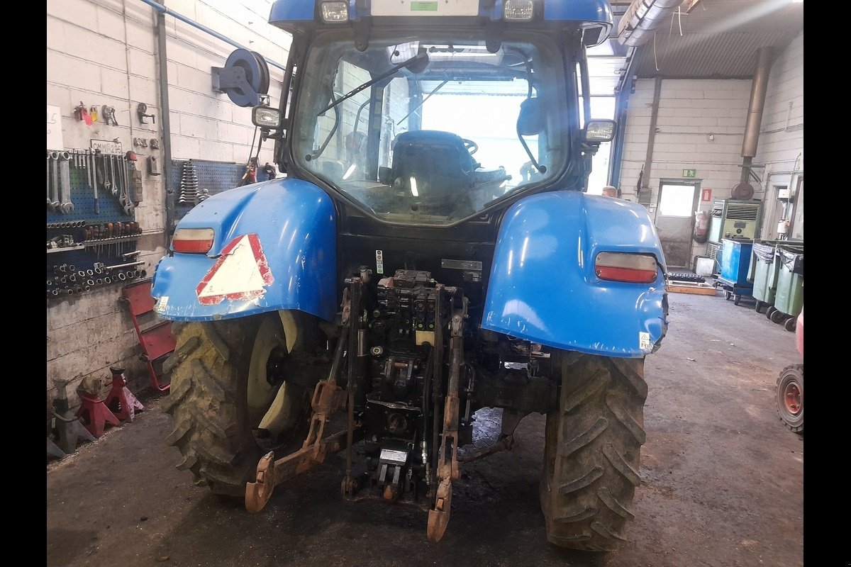 Traktor des Typs New Holland T6040, Gebrauchtmaschine in Viborg (Bild 3)