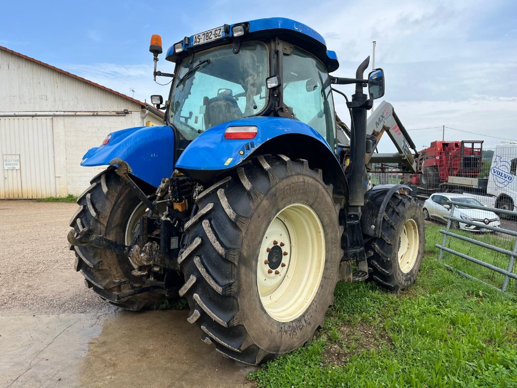 Traktor tip New Holland T6050, Gebrauchtmaschine in Roches-sur-Marne (Poză 4)