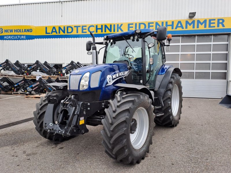 Traktor van het type New Holland T6070 Elite, Gebrauchtmaschine in Burgkirchen (Foto 1)