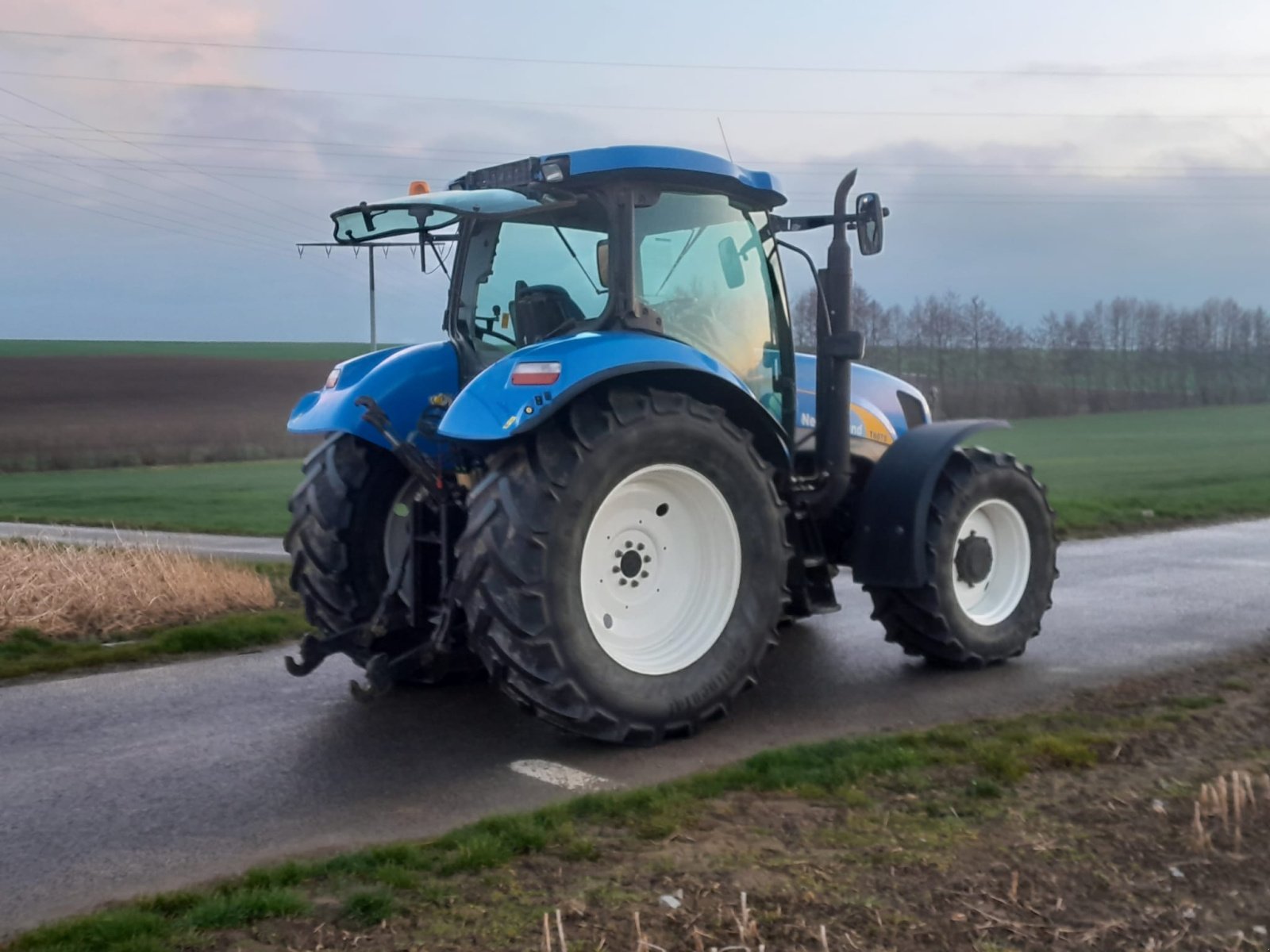 Traktor del tipo New Holland T6070 Elite, Gebrauchtmaschine en Creglingen (Imagen 5)