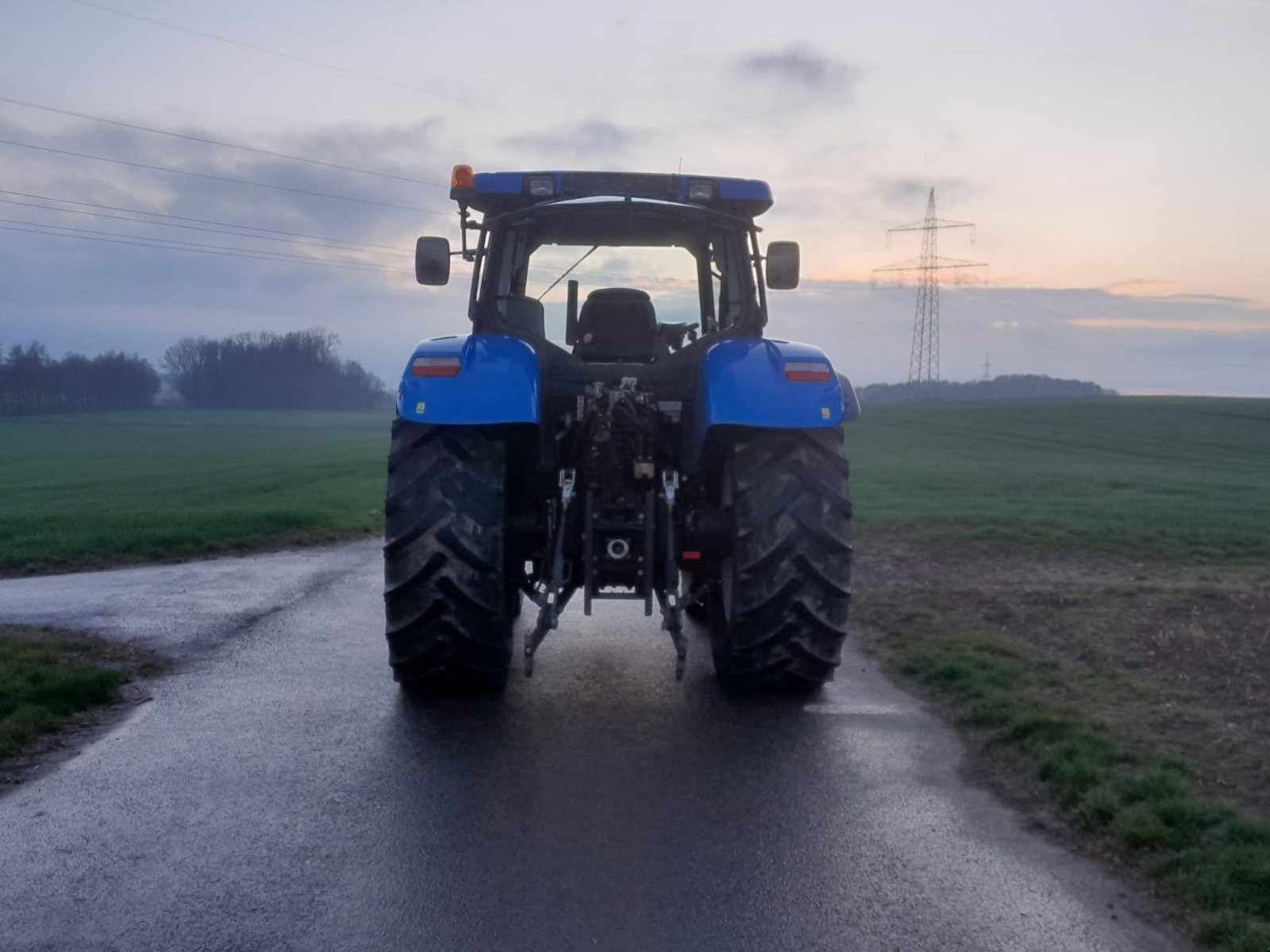 Traktor del tipo New Holland T6070 Elite, Gebrauchtmaschine en Creglingen (Imagen 7)